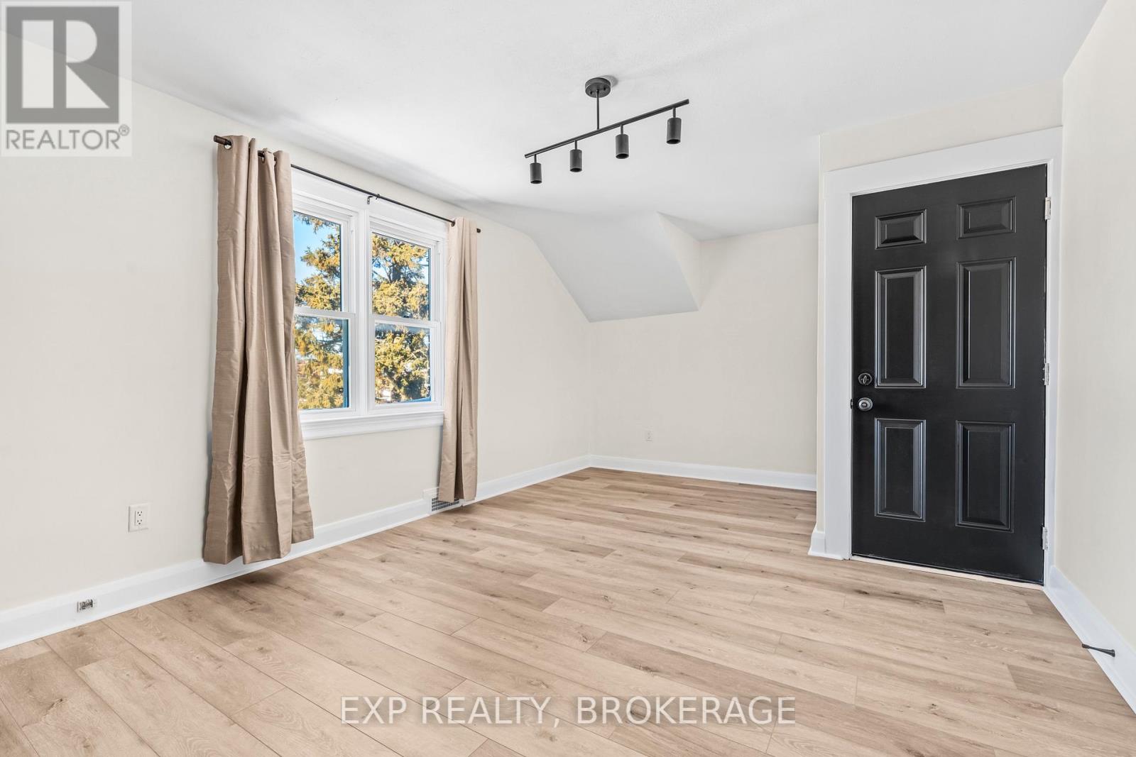 493 College Street, Kingston, Ontario  K7L 4M8 - Photo 17 - X12544210