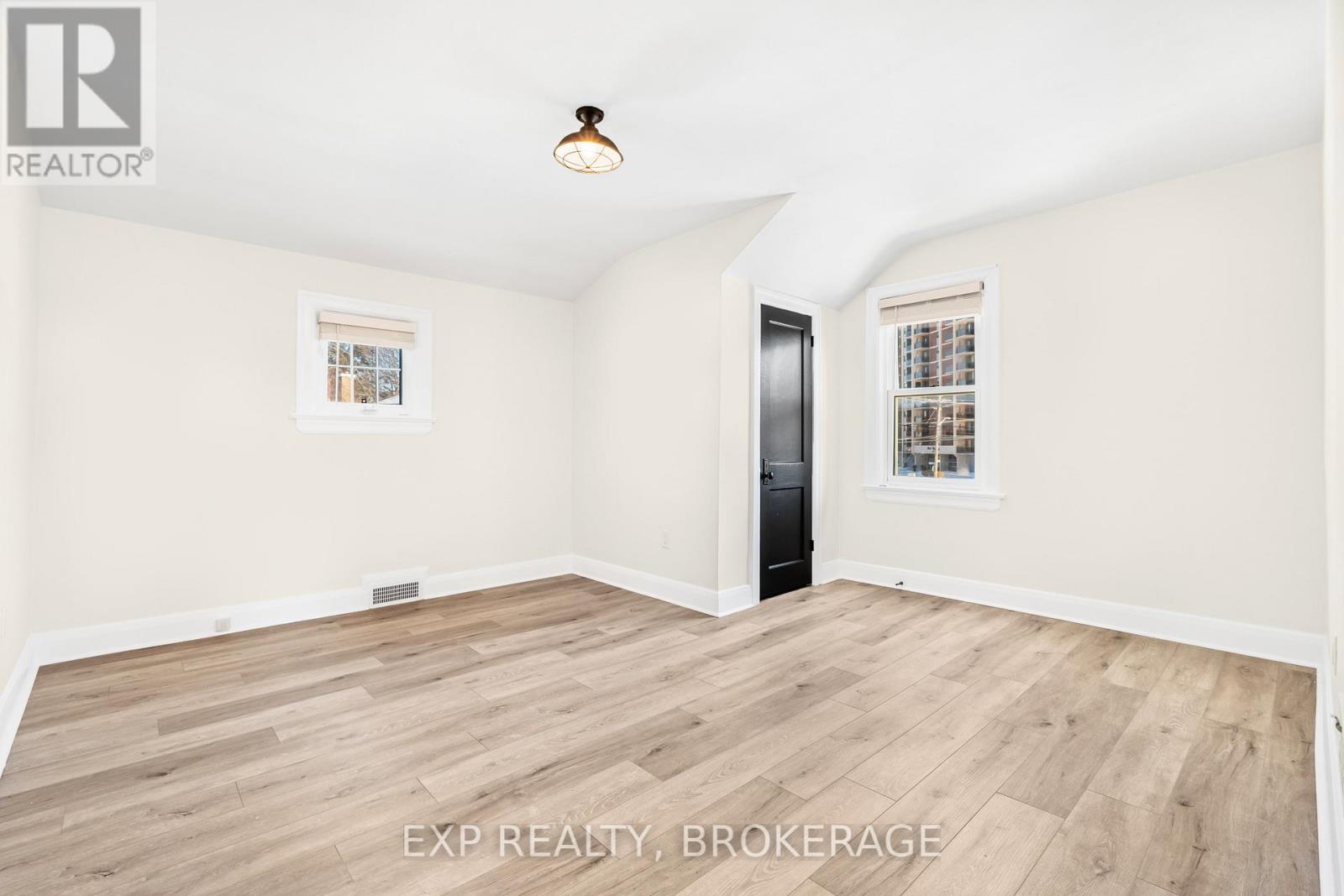 493 College Street, Kingston, Ontario  K7L 4M8 - Photo 20 - X12544210