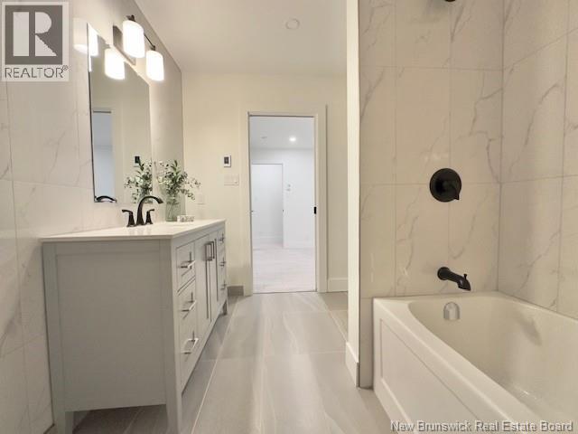 44 Teesdale, Moncton, New Brunswick  E1A 5K5 - Photo 27 - NB129807