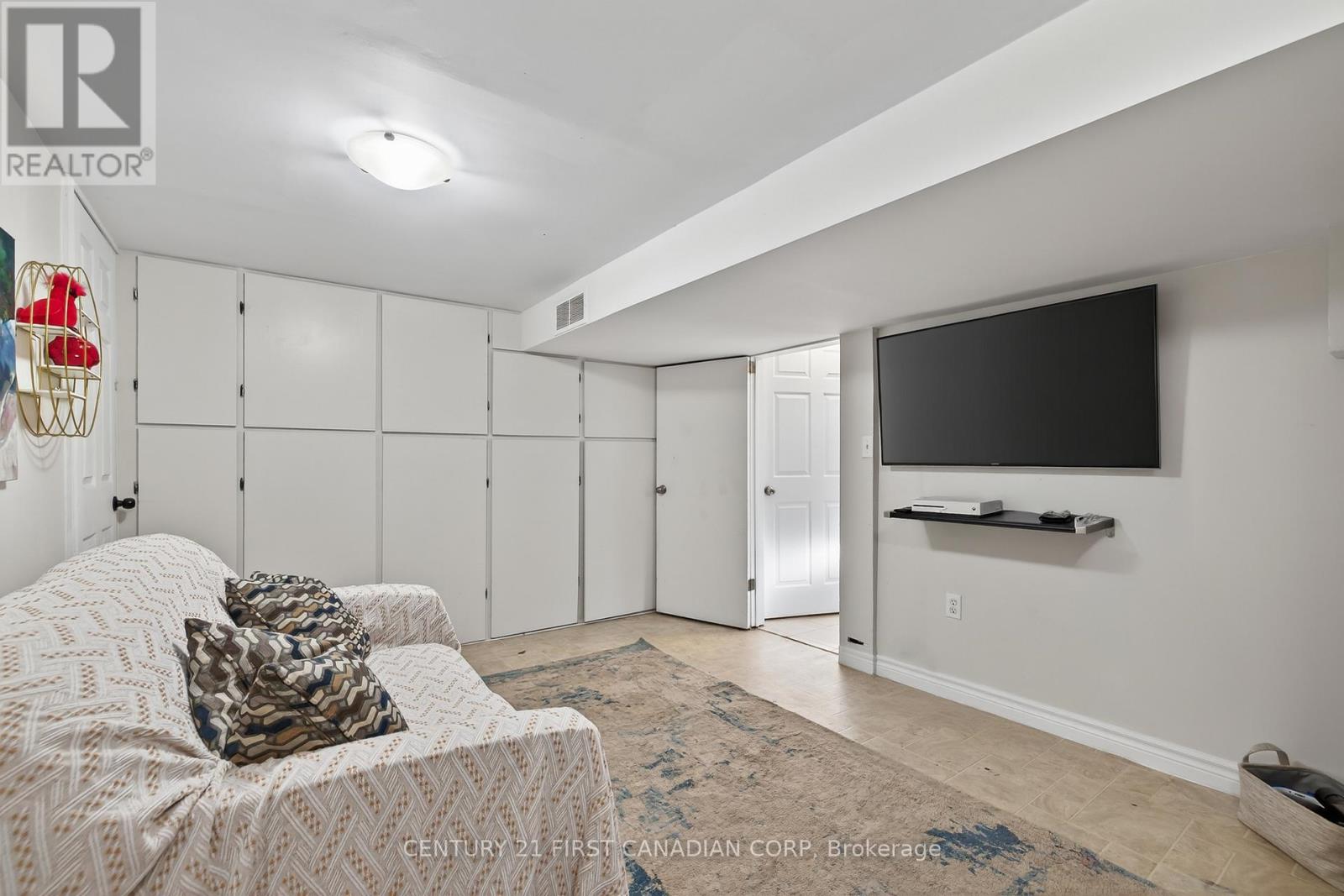 118 Gordon Street, Sarnia, Ontario N7T 6N8 - Photo 19 - X12544190