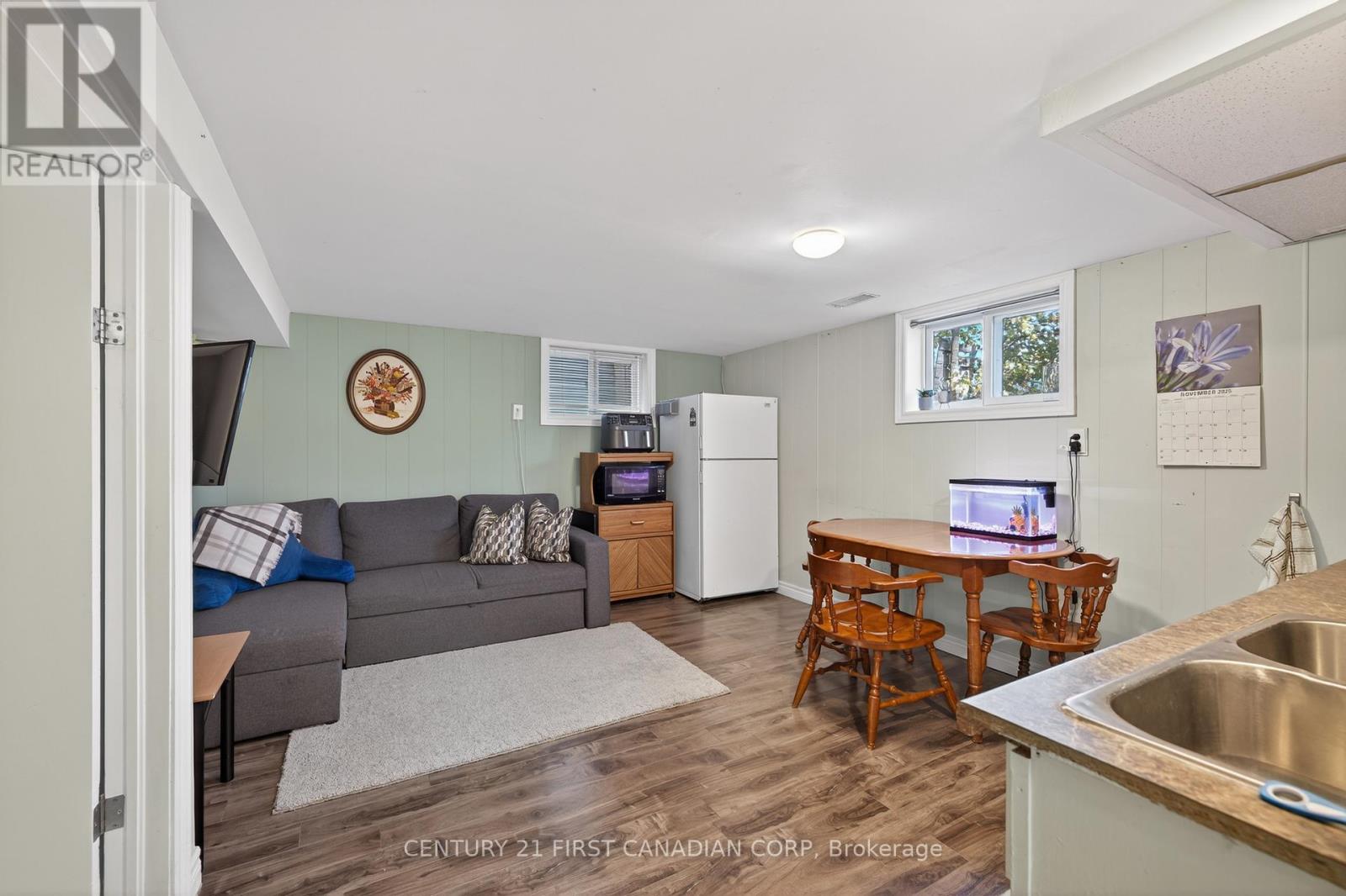 118 Gordon Street, Sarnia, Ontario N7T 6N8 - Photo 22 - X12544190