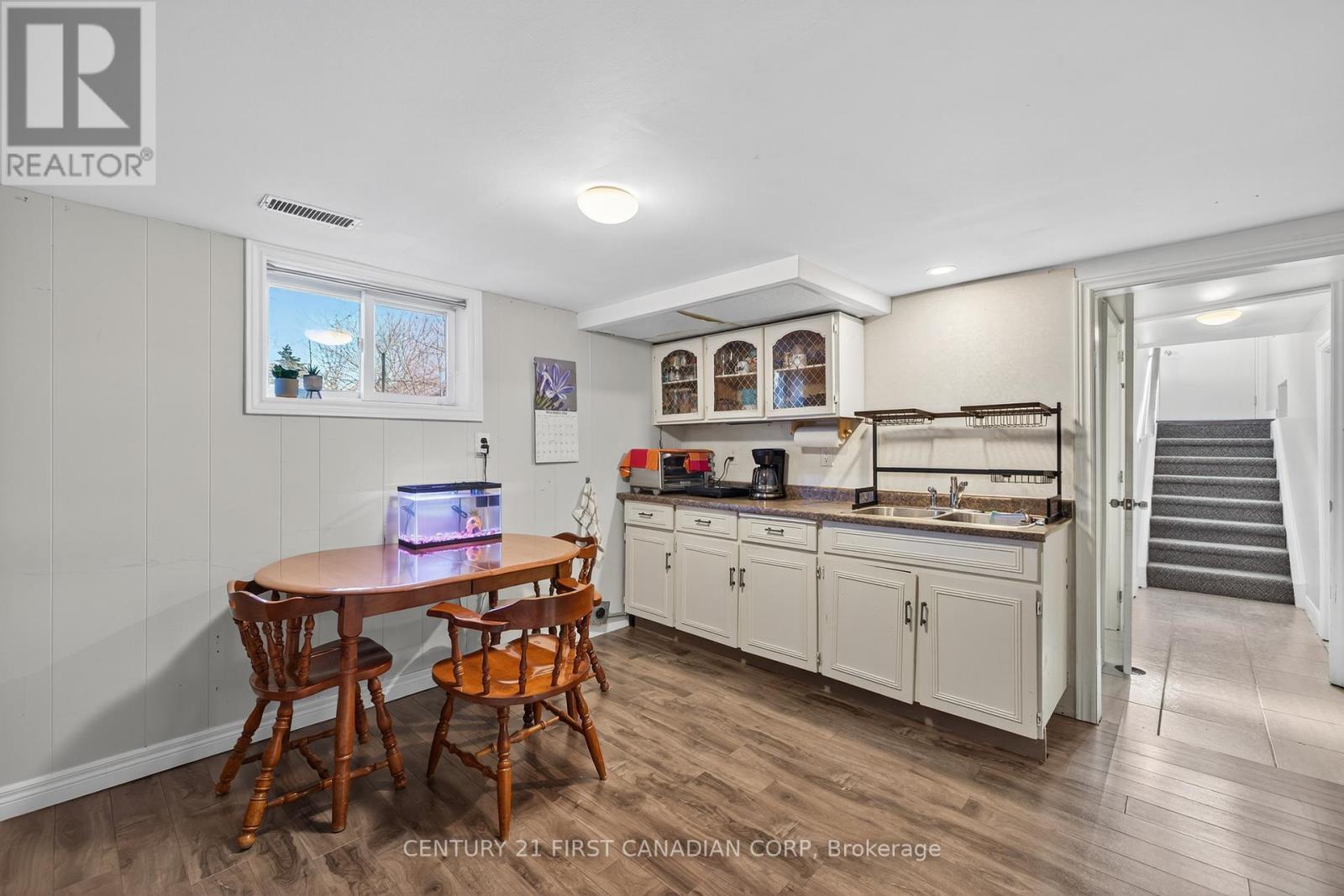 118 Gordon Street, Sarnia, Ontario N7T 6N8 - Photo 23 - X12544190