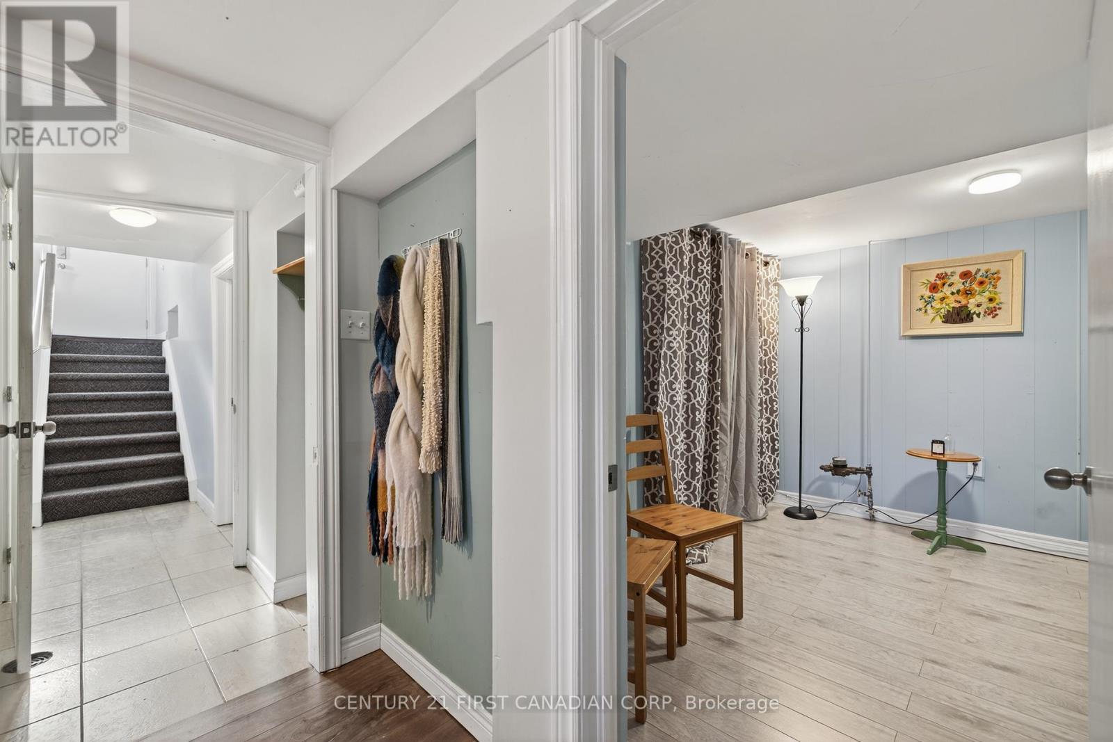 118 Gordon Street, Sarnia, Ontario N7T 6N8 - Photo 25 - X12544190