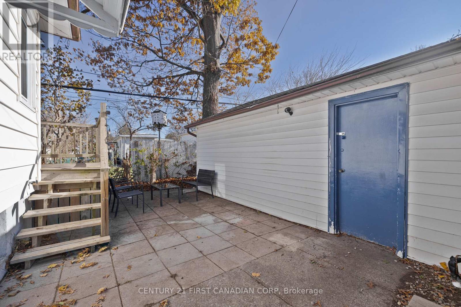 118 Gordon Street, Sarnia, Ontario N7T 6N8 - Photo 29 - X12544190