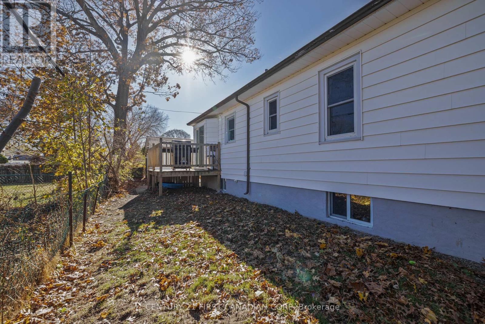 118 Gordon Street, Sarnia, Ontario N7T 6N8 - Photo 34 - X12544190