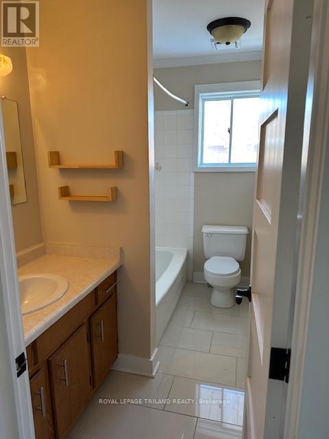 221 Highview Drive, St. Thomas, Ontario  N5R 5H6 - Photo 6 - X12544280