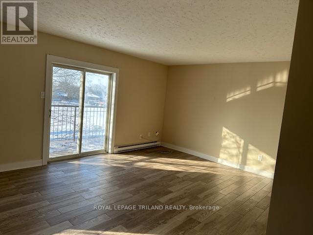 221 Highview Drive, St. Thomas, Ontario  N5R 5H6 - Photo 9 - X12544280