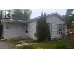 39 Poplar Cres, Marathon, Ontario