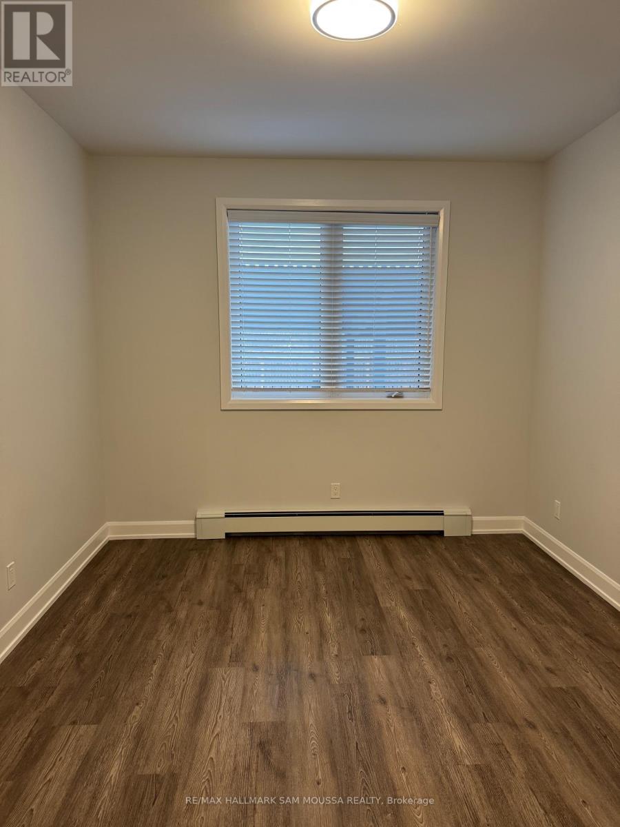 4 - 39 Senators Gate Drive, Perth, Ontario K7H 0B5 - Photo 6 - X12544222