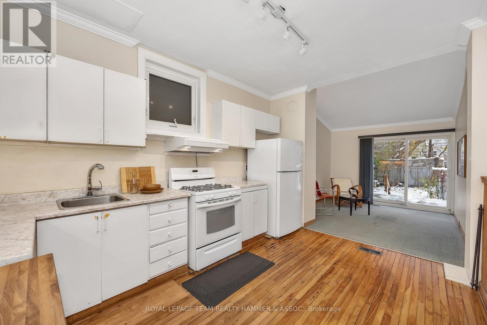 681 1/2 Cooper Street, Ottawa, Ontario K1R 5J3 - Photo 10 - X12544268