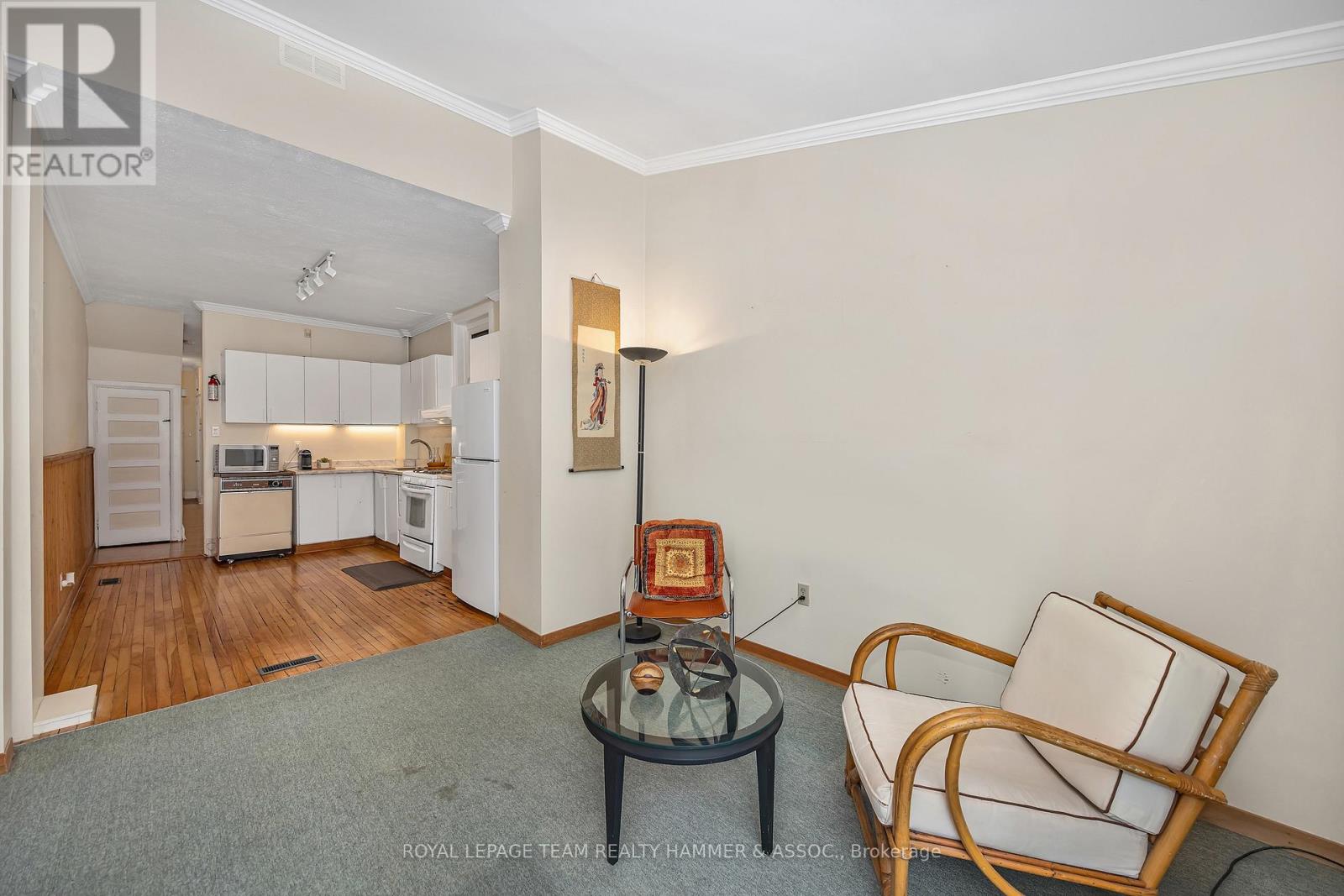 681 1/2 Cooper Street, Ottawa, Ontario K1R 5J3 - Photo 13 - X12544268