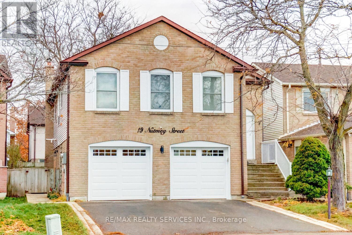 19 NUTMEG STREET, Brampton, Ontario