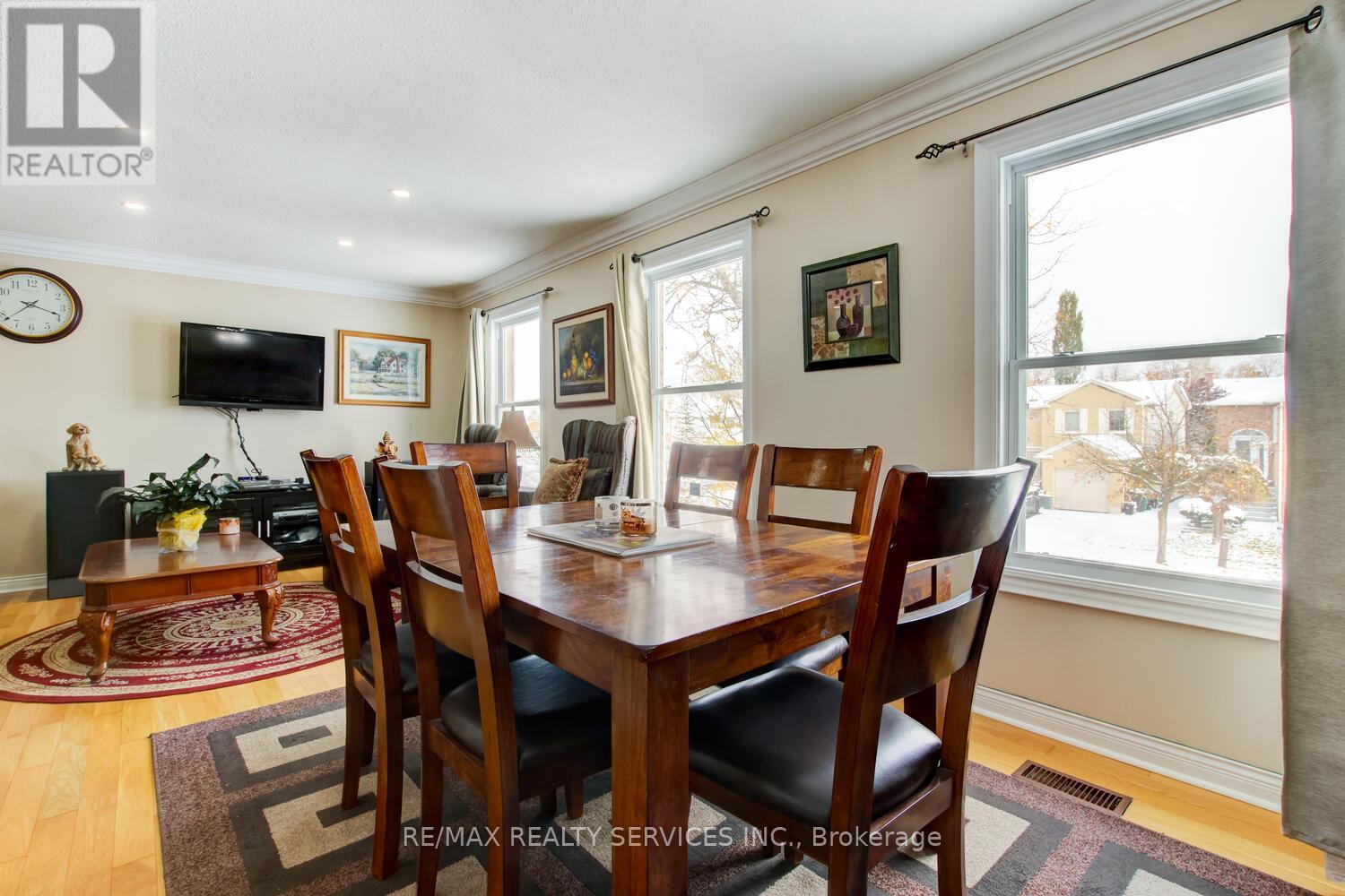 19 Nutmeg Street, Brampton, Ontario  L6S 4A7 - Photo 10 - W12544108