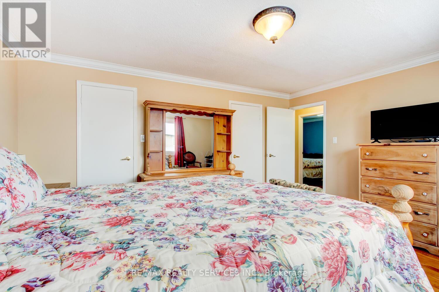 19 Nutmeg Street, Brampton, Ontario  L6S 4A7 - Photo 21 - W12544108