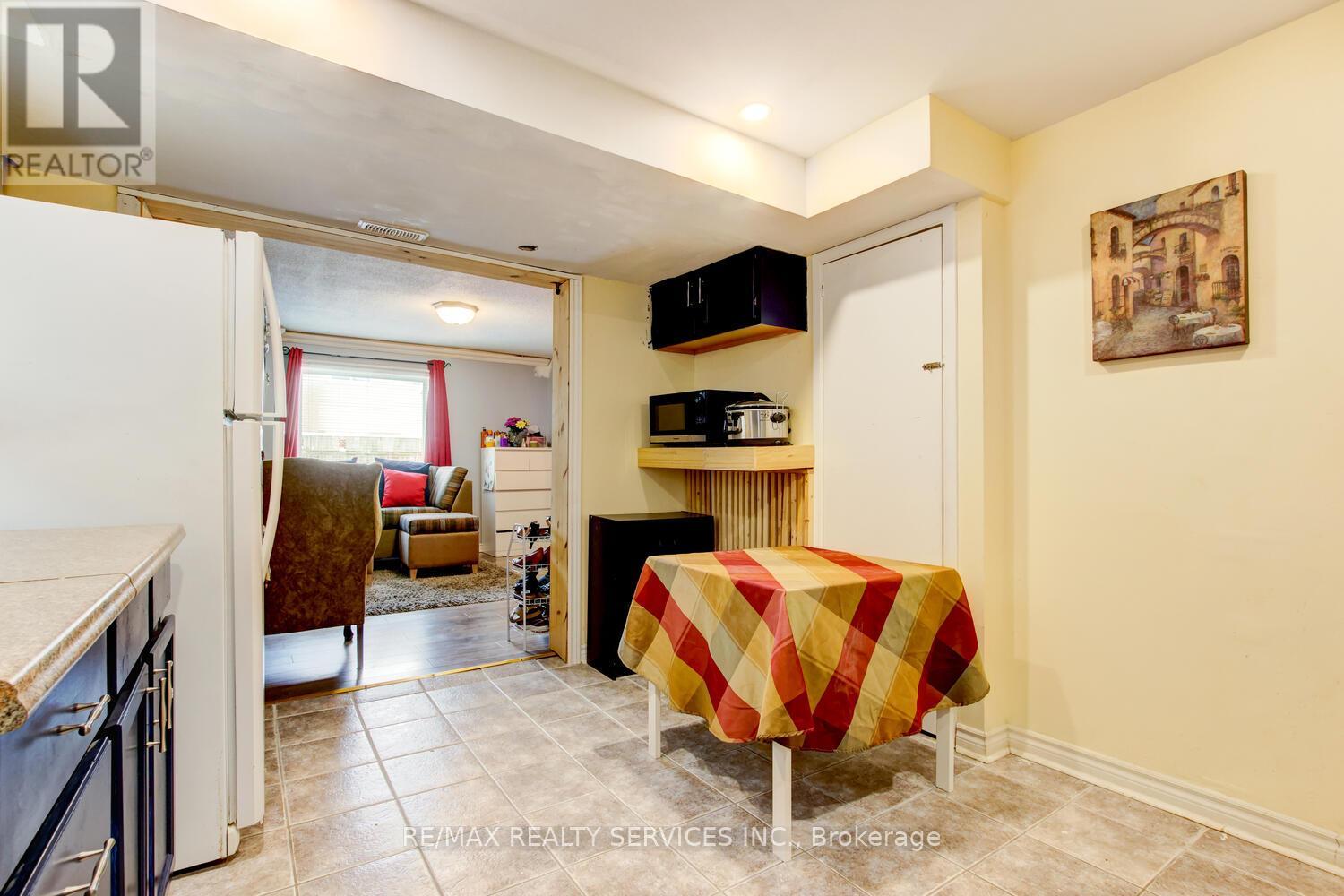 19 Nutmeg Street, Brampton, Ontario  L6S 4A7 - Photo 38 - W12544108