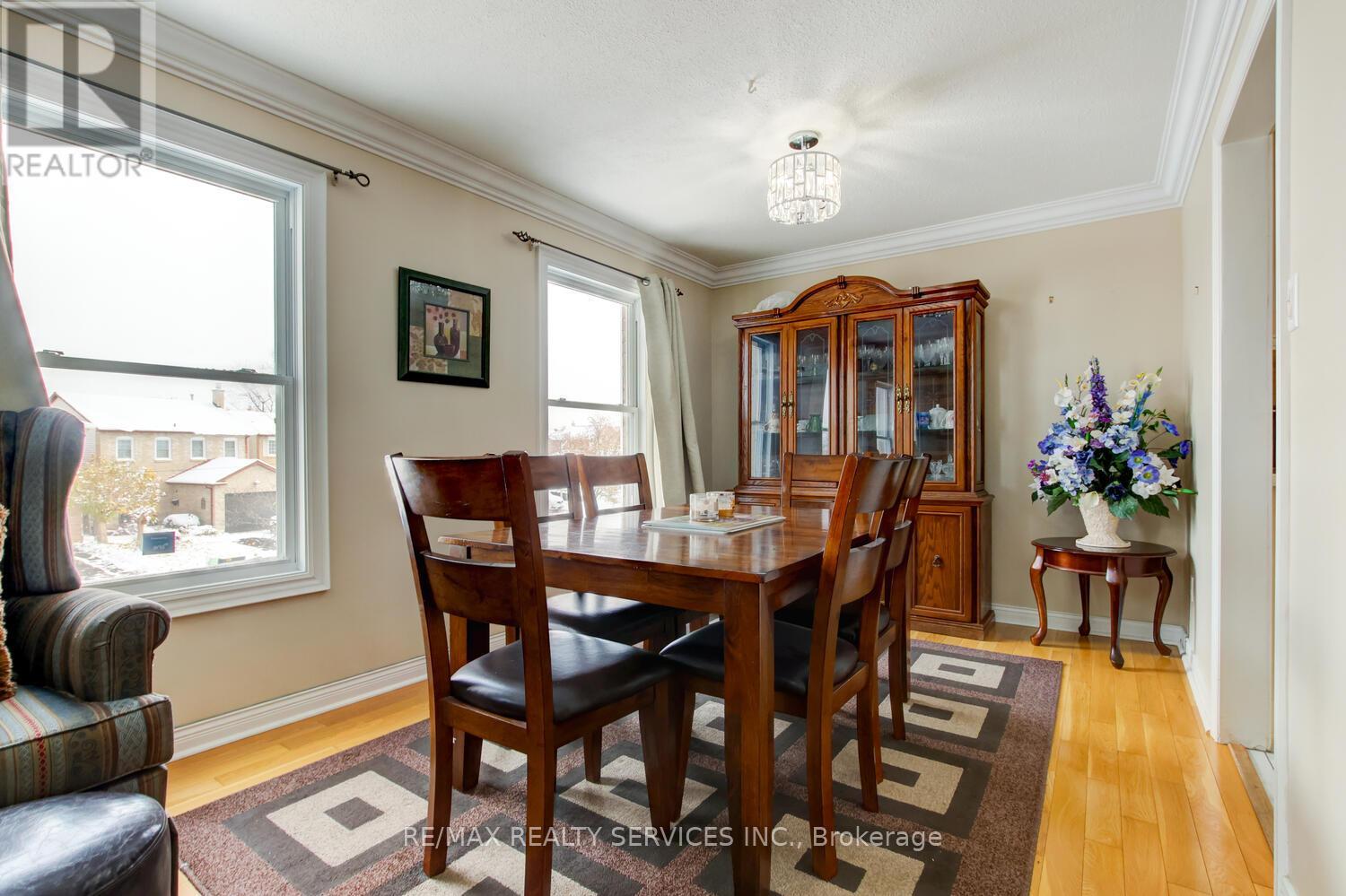 19 Nutmeg Street, Brampton, Ontario  L6S 4A7 - Photo 9 - W12544108