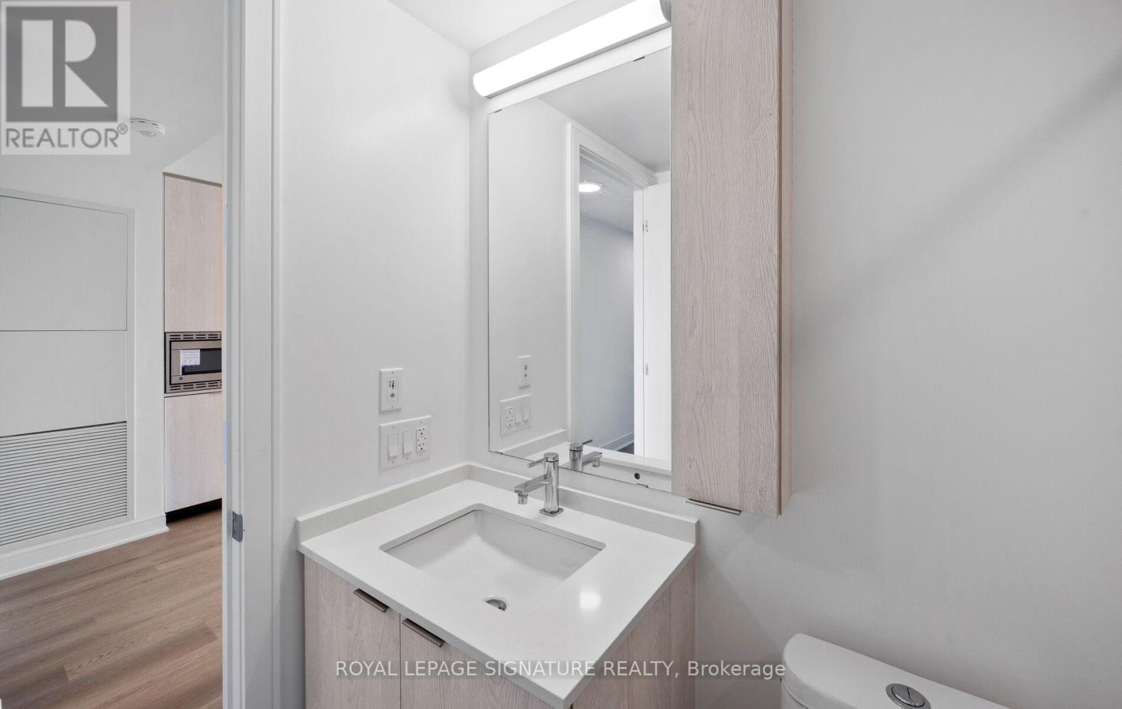 622 - 86 Dundas Street E, Mississauga, Ontario  L5A 1W4 - Photo 24 - W12544124