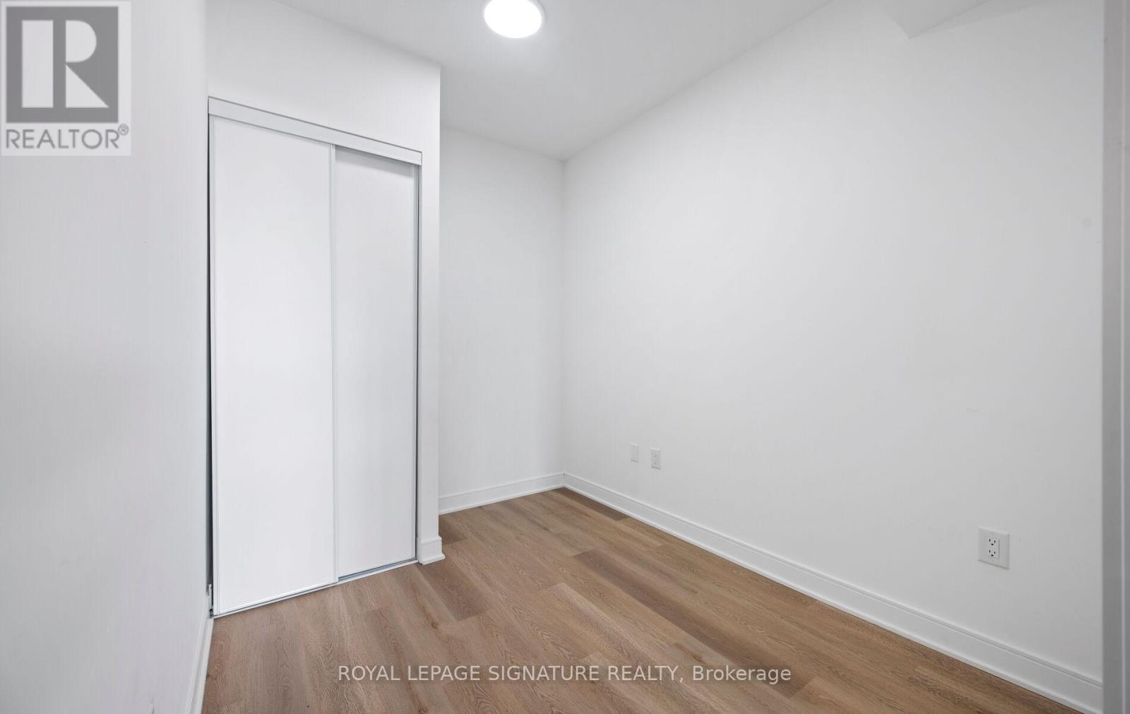 622 - 86 Dundas Street E, Mississauga, Ontario  L5A 1W4 - Photo 34 - W12544124