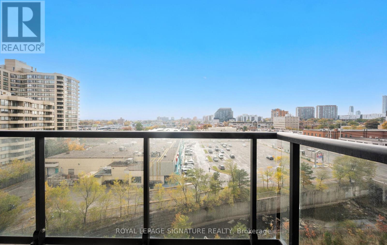 622 - 86 Dundas Street E, Mississauga, Ontario  L5A 1W4 - Photo 38 - W12544124