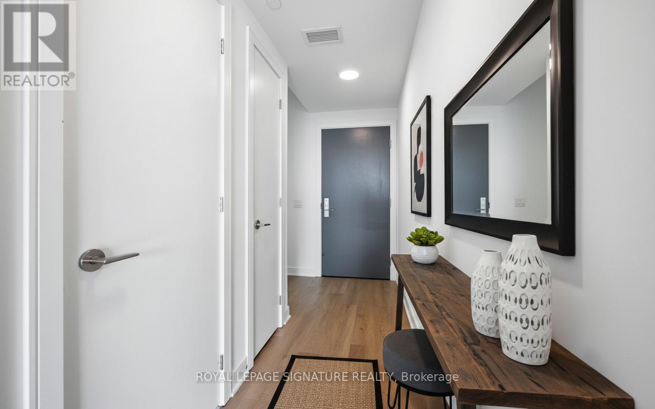 622 - 86 Dundas Street E, Mississauga, Ontario  L5A 1W4 - Photo 4 - W12544124