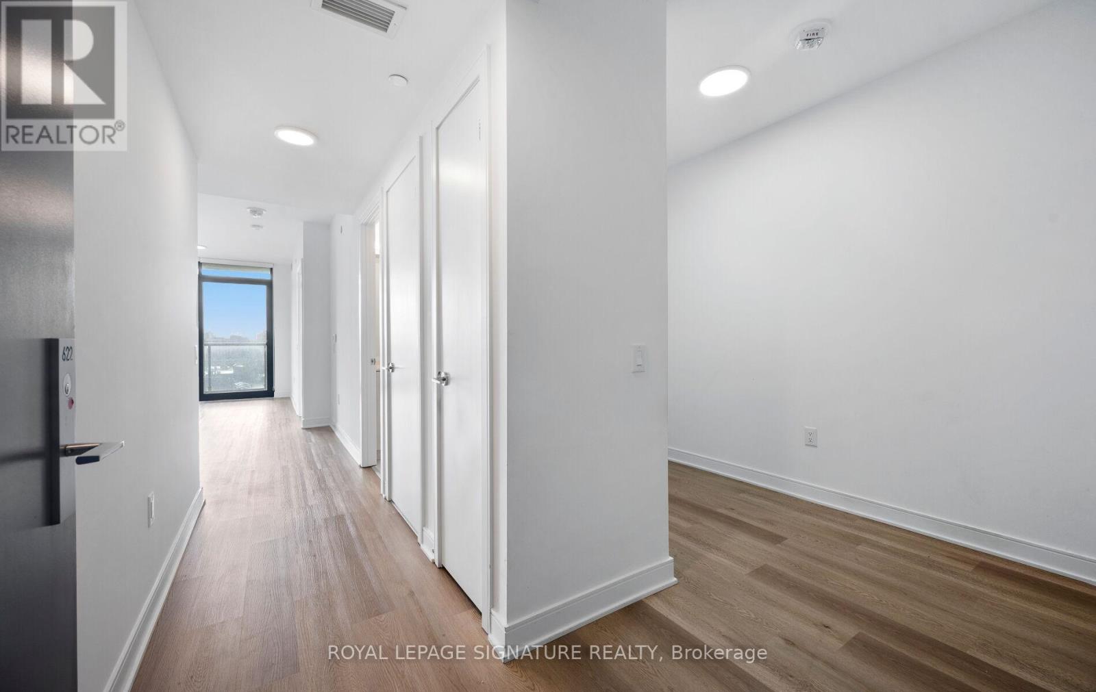 622 - 86 Dundas Street E, Mississauga, Ontario  L5A 1W4 - Photo 6 - W12544124