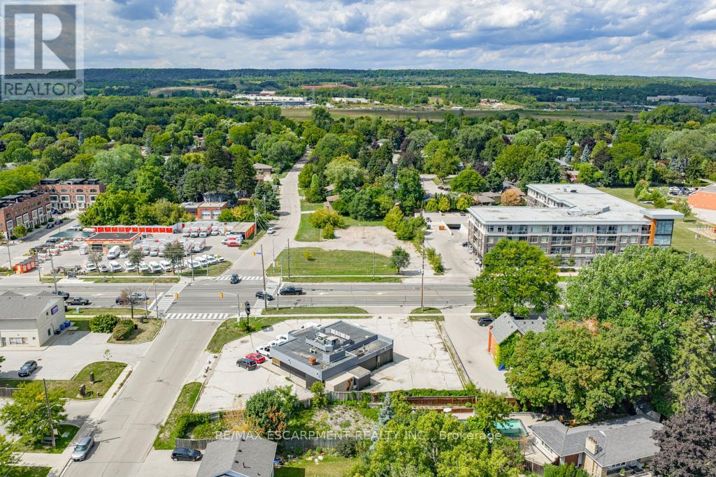 434 Plains Road E, Burlington, Ontario  L7T 2E1 - Photo 12 - W12544142