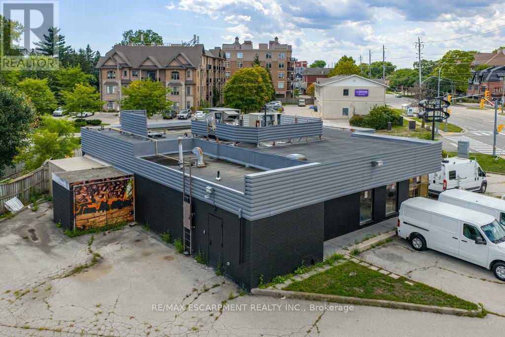 434 Plains Road E, Burlington, Ontario  L7T 2E1 - Photo 6 - W12544142