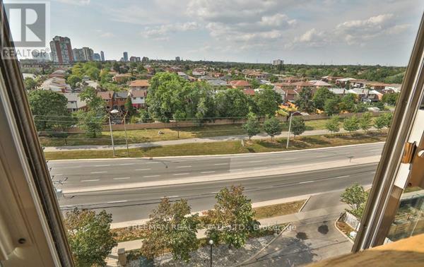 802 - 200 Burnhamthorpe Road, Mississauga, Ontario  L5A 4L4 - Photo 7 - W12544172