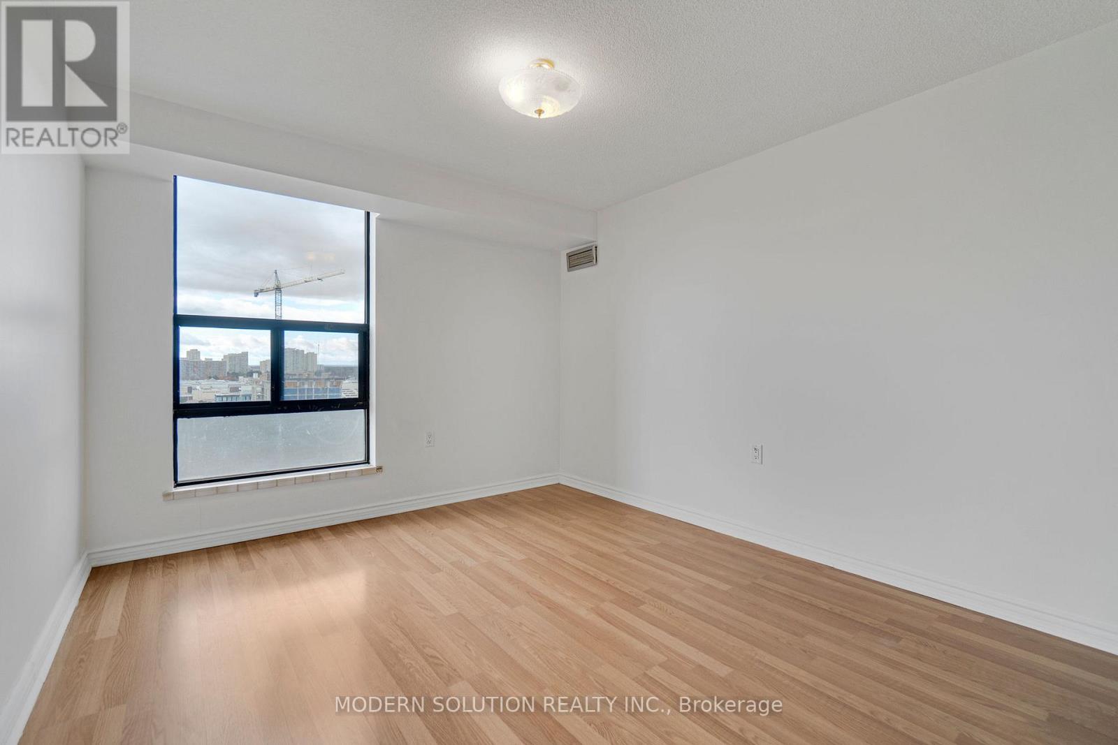 1604 - 18 Knightsbridge Road, Brampton, Ontario  L6T 3X5 - Photo 26 - W12544182