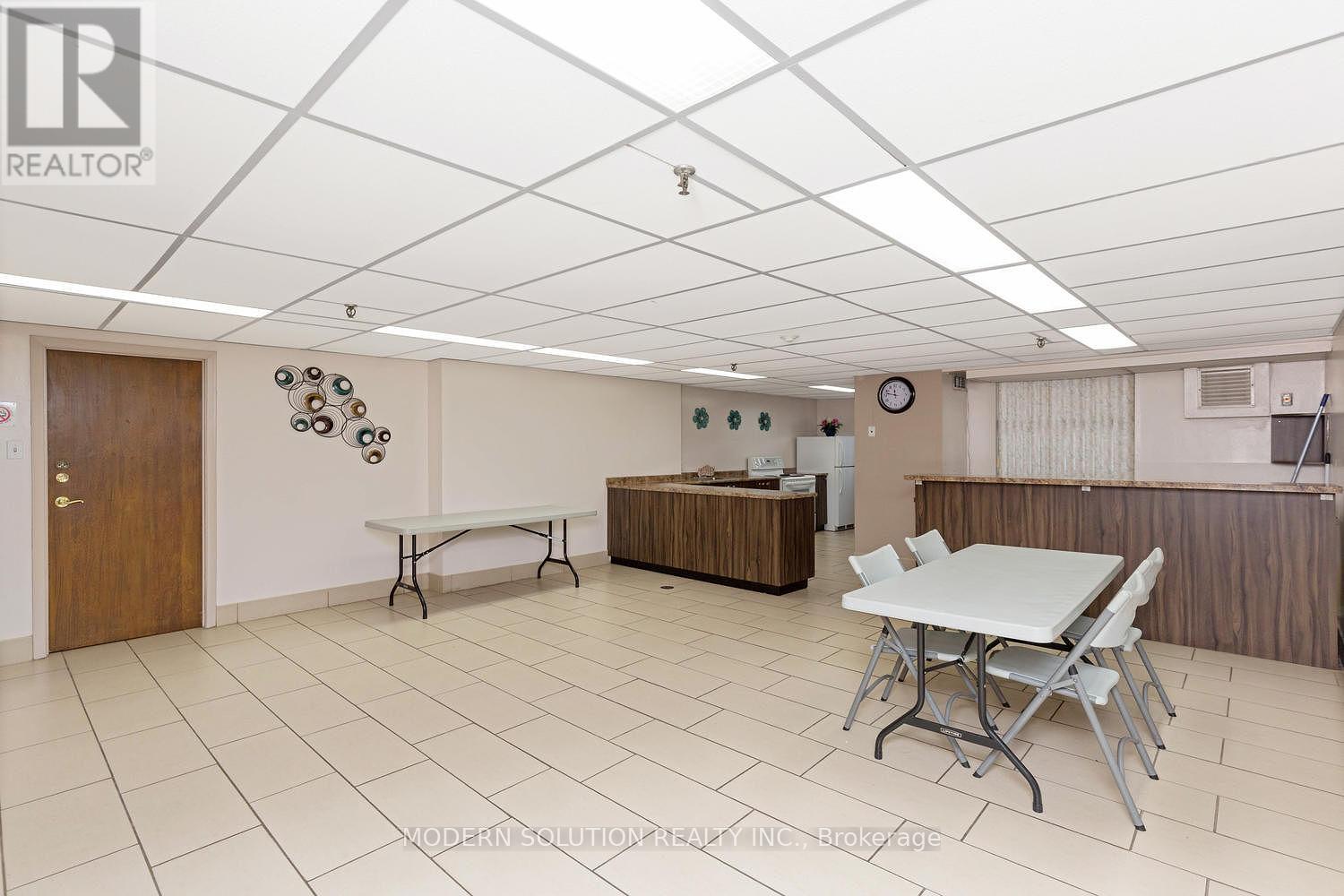 1604 - 18 Knightsbridge Road, Brampton, Ontario  L6T 3X5 - Photo 37 - W12544182