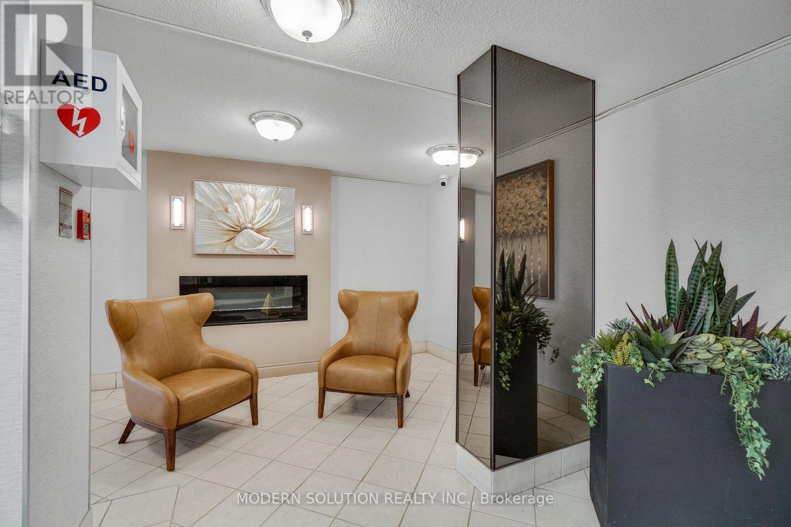 1604 - 18 Knightsbridge Road, Brampton, Ontario  L6T 3X5 - Photo 6 - W12544182