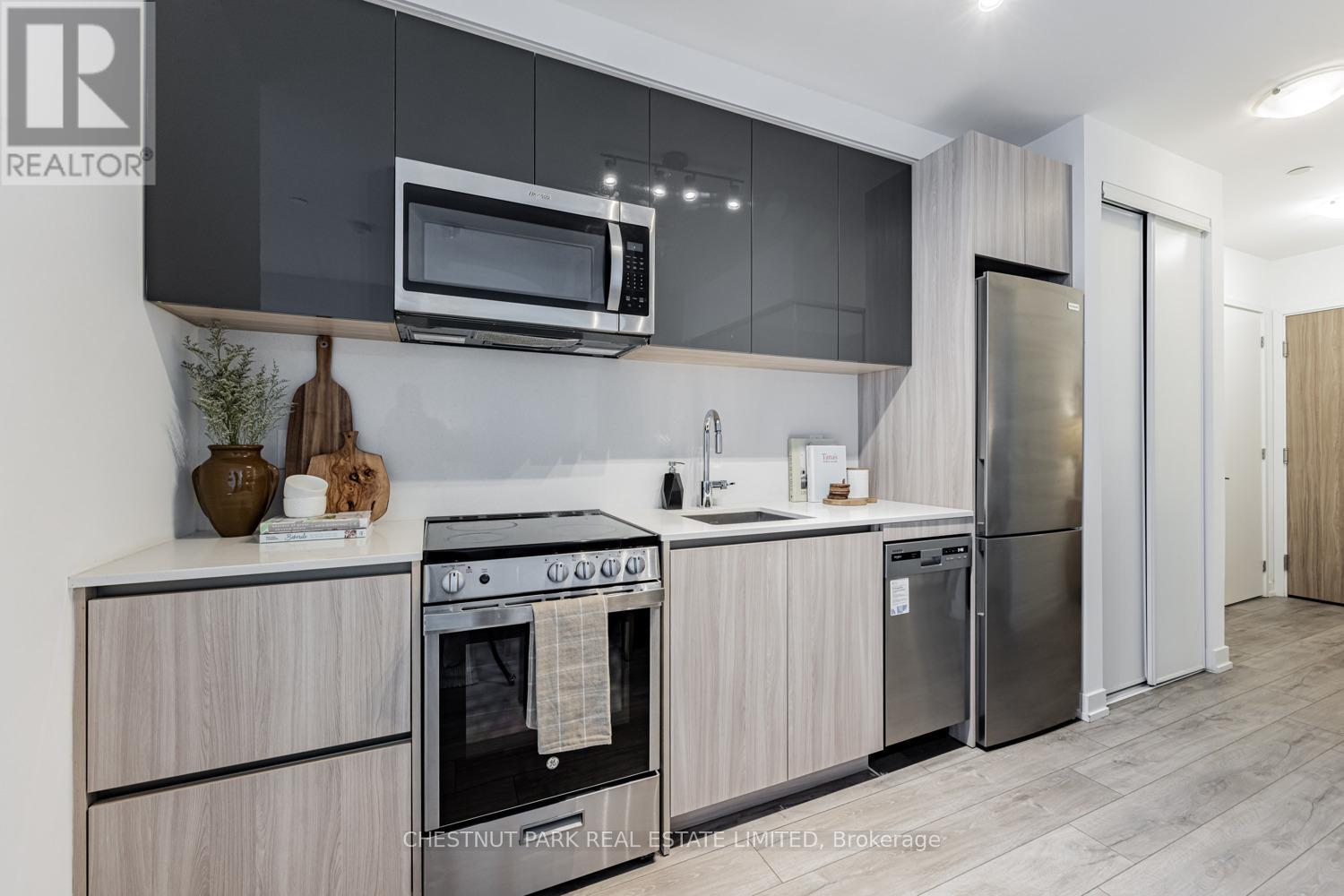 340 - 3100 KEELE STREET, Toronto, Ontario