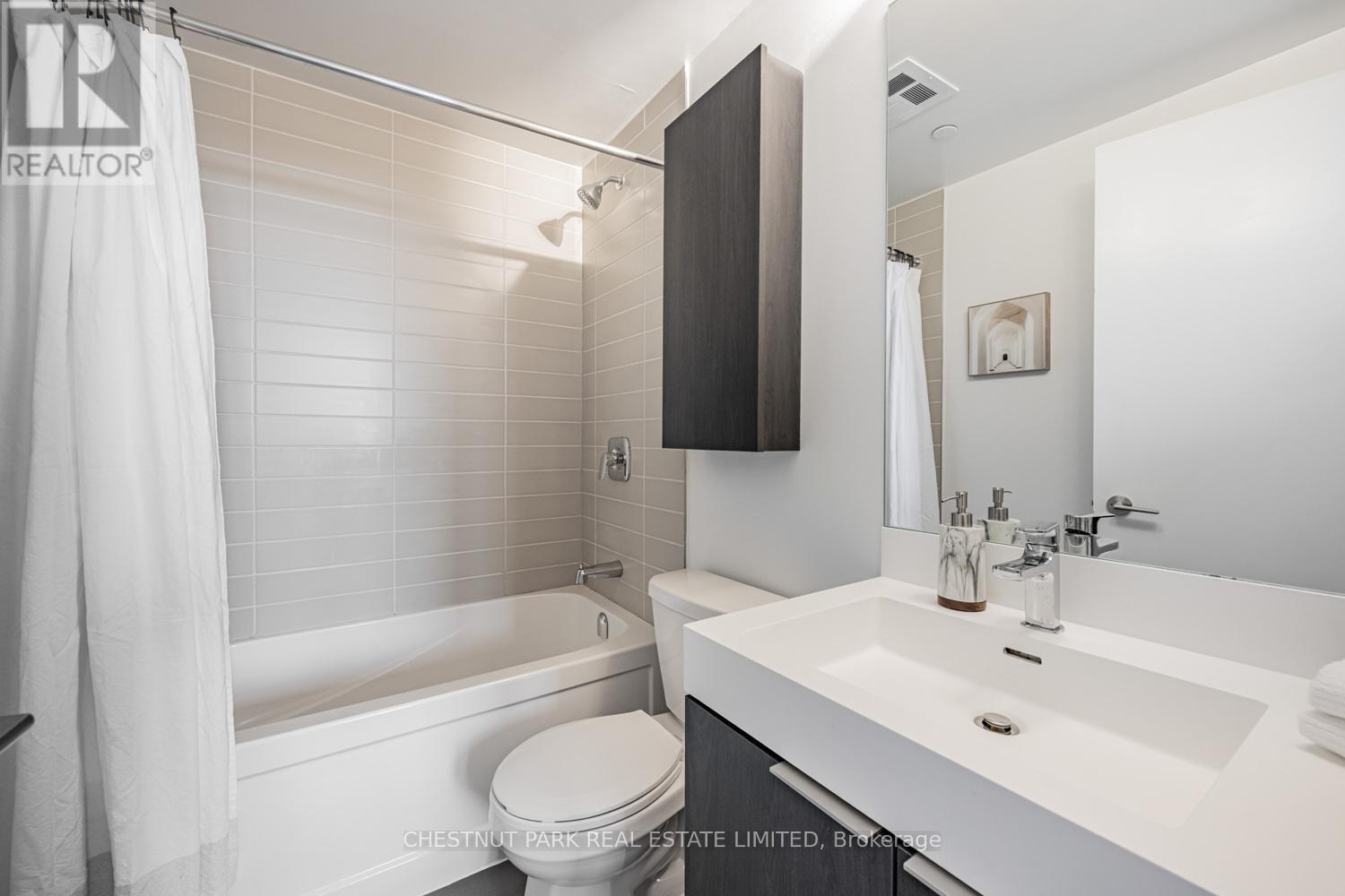 340 - 3100 Keele Street, Toronto, Ontario  M3M 0E1 - Photo 9 - W12544186