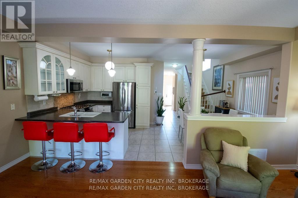 421 Queenston Street, St. Catharines, Ontario  L2P 2Y3 - Photo 20 - X12544236