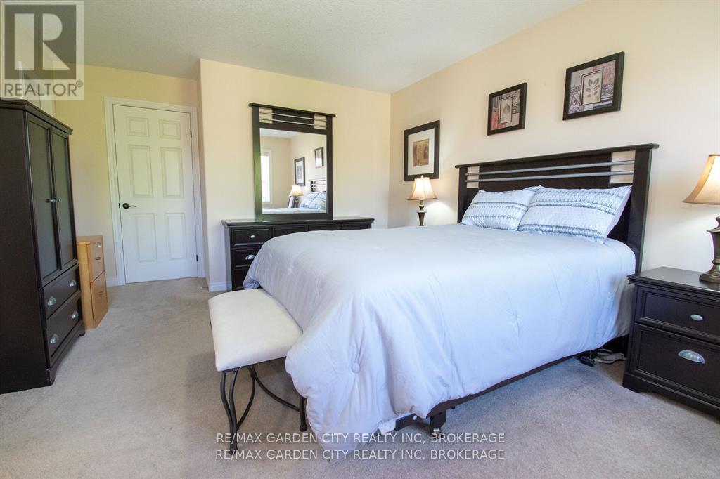 421 Queenston Street, St. Catharines, Ontario  L2P 2Y3 - Photo 25 - X12544236