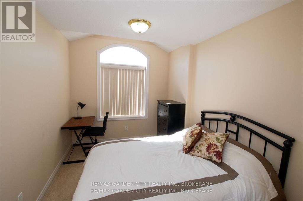 421 Queenston Street, St. Catharines, Ontario  L2P 2Y3 - Photo 30 - X12544236