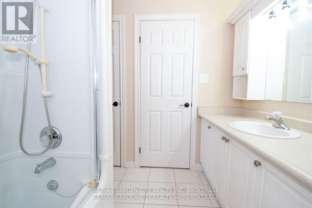 421 Queenston Street, St. Catharines, Ontario  L2P 2Y3 - Photo 31 - X12544236