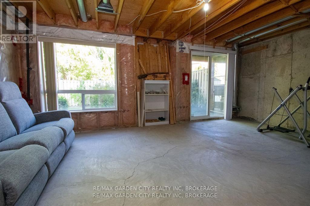 421 Queenston Street, St. Catharines, Ontario  L2P 2Y3 - Photo 34 - X12544236