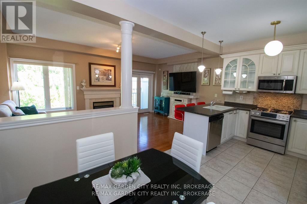 421 Queenston Street, St. Catharines, Ontario  L2P 2Y3 - Photo 7 - X12544236