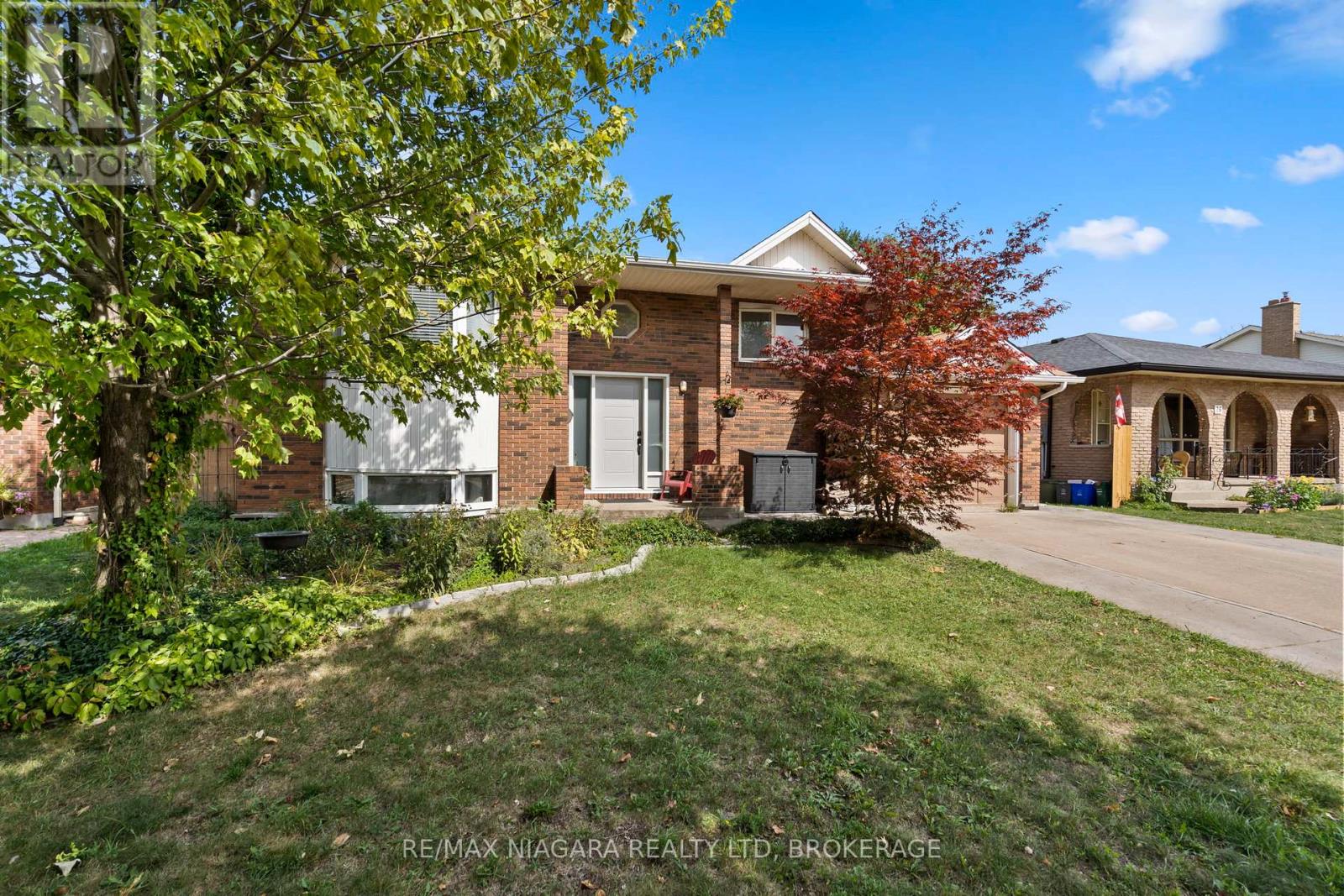 24 Forster Avenue, Thorold, Ontario L2V 4J5 - Photo 3 - X12544304
