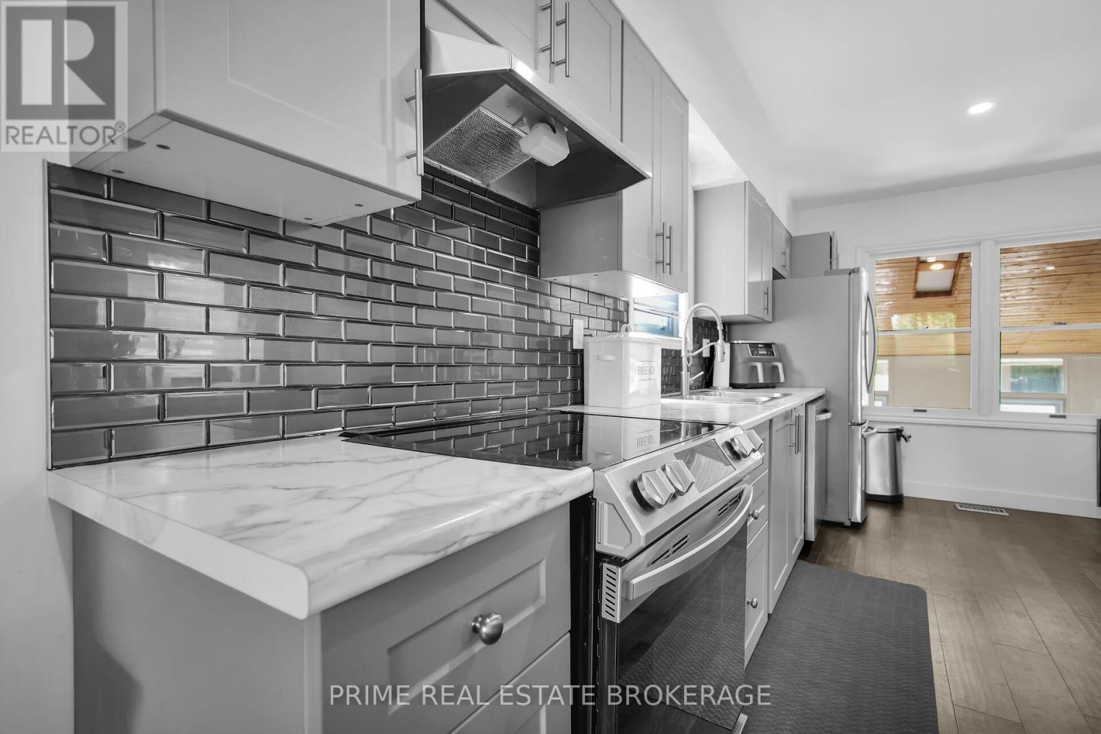 199 Vancouver Street, London East, Ontario  N5W 4R5 - Photo 13 - X12467775