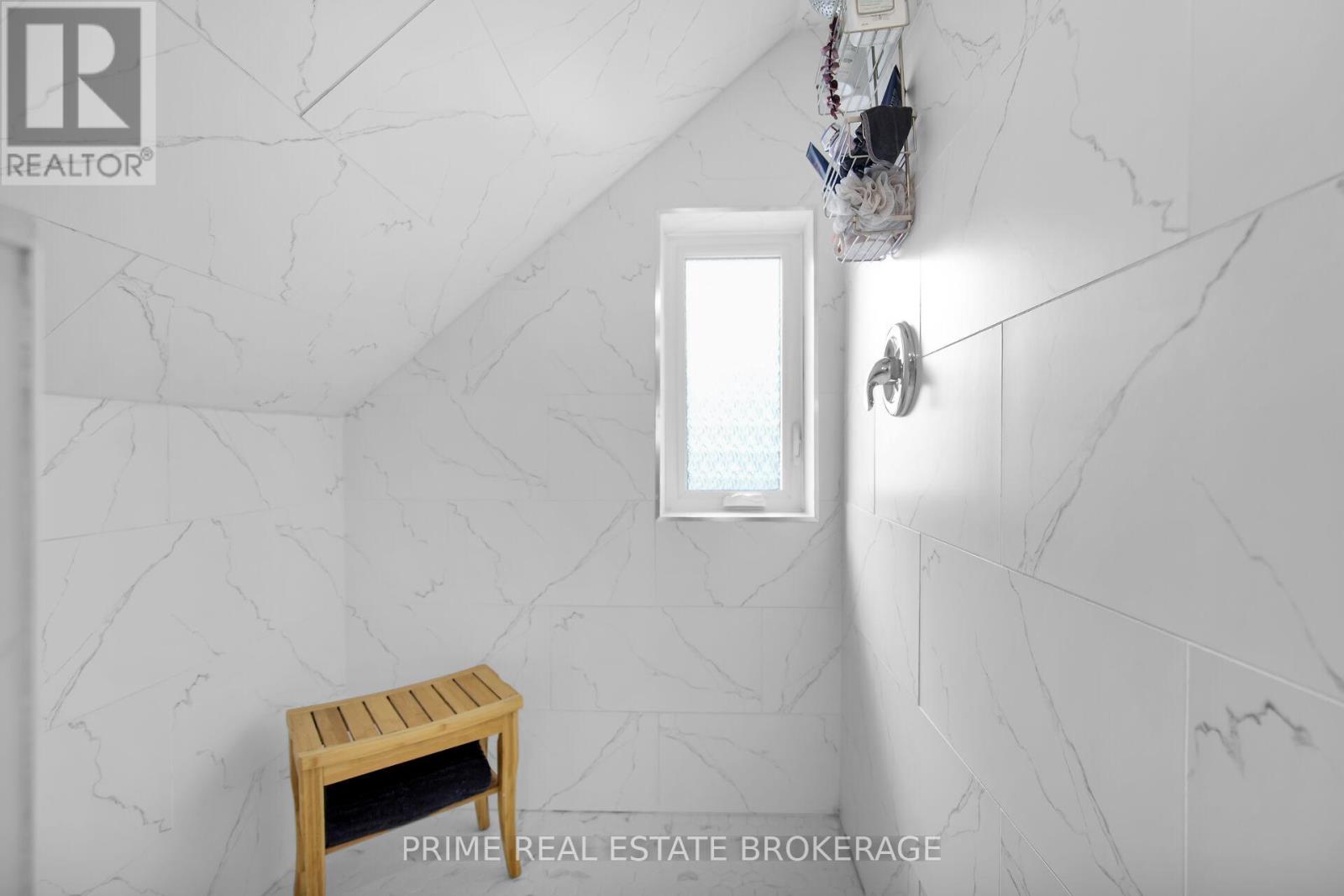 199 Vancouver Street, London East, Ontario  N5W 4R5 - Photo 28 - X12467775