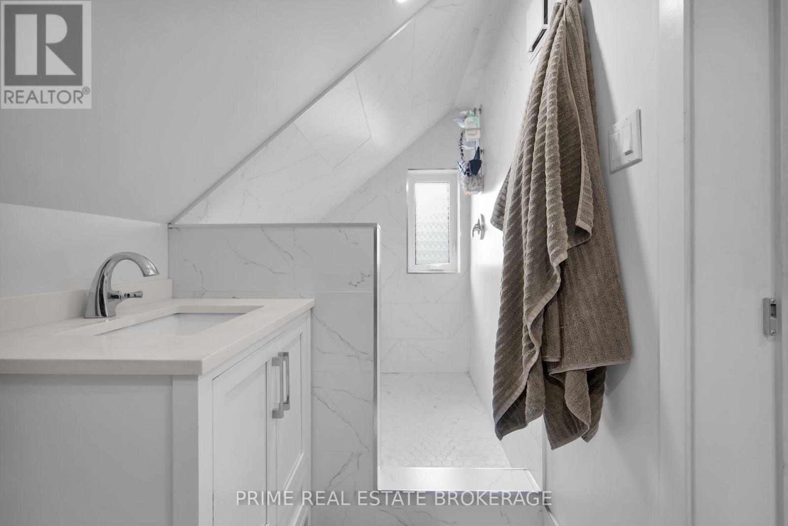 199 Vancouver Street, London East, Ontario  N5W 4R5 - Photo 27 - X12467775