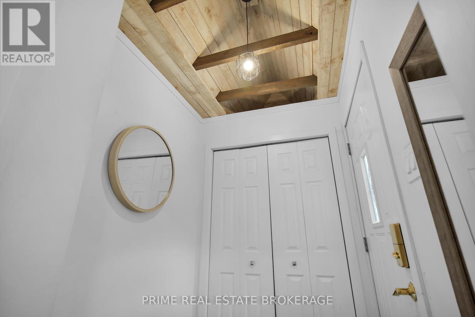 199 Vancouver Street, London East, Ontario  N5W 4R5 - Photo 4 - X12467775