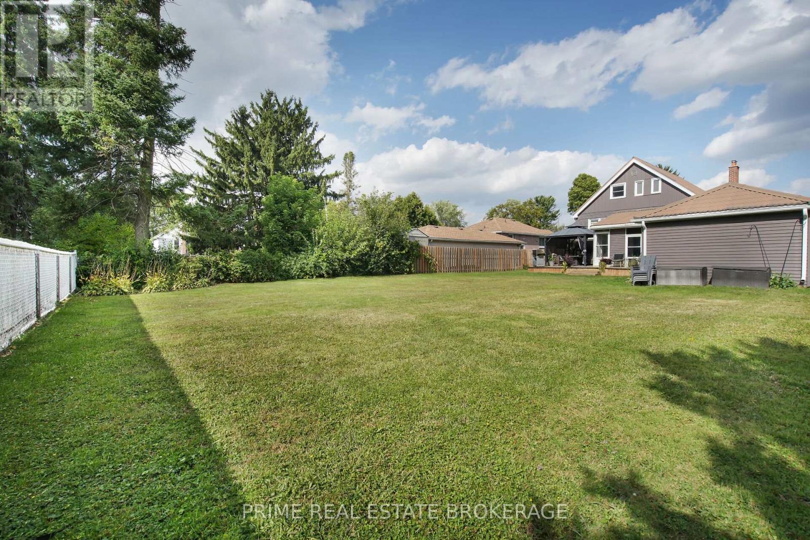 199 Vancouver Street, London East, Ontario  N5W 4R5 - Photo 42 - X12467775