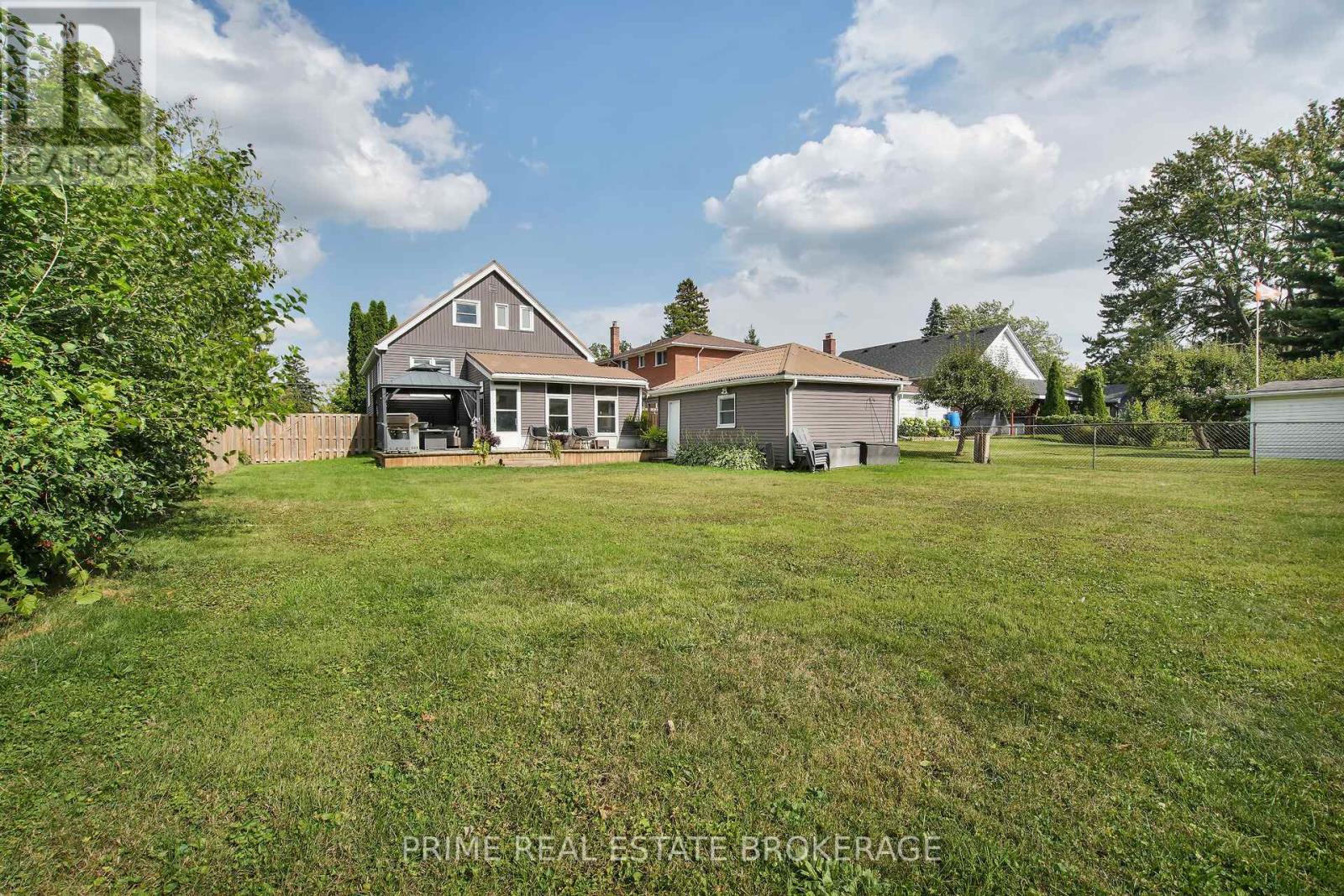 199 Vancouver Street, London East, Ontario  N5W 4R5 - Photo 41 - X12467775