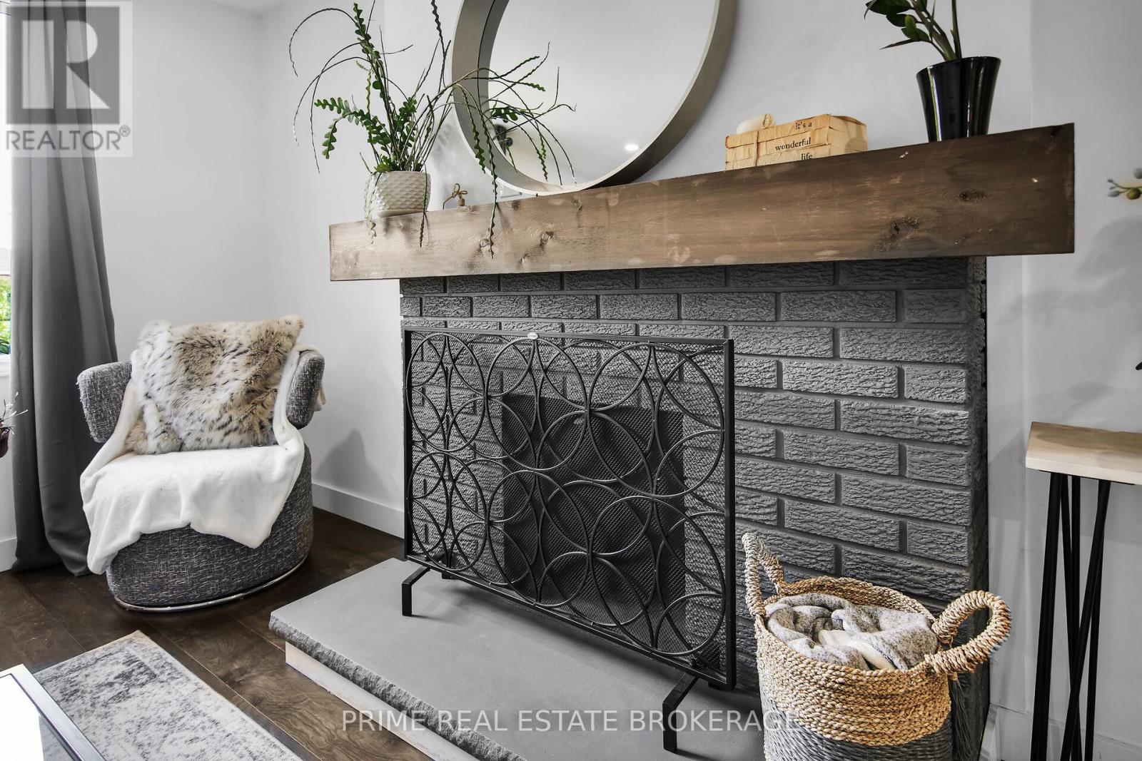 199 Vancouver Street, London East, Ontario  N5W 4R5 - Photo 7 - X12467775