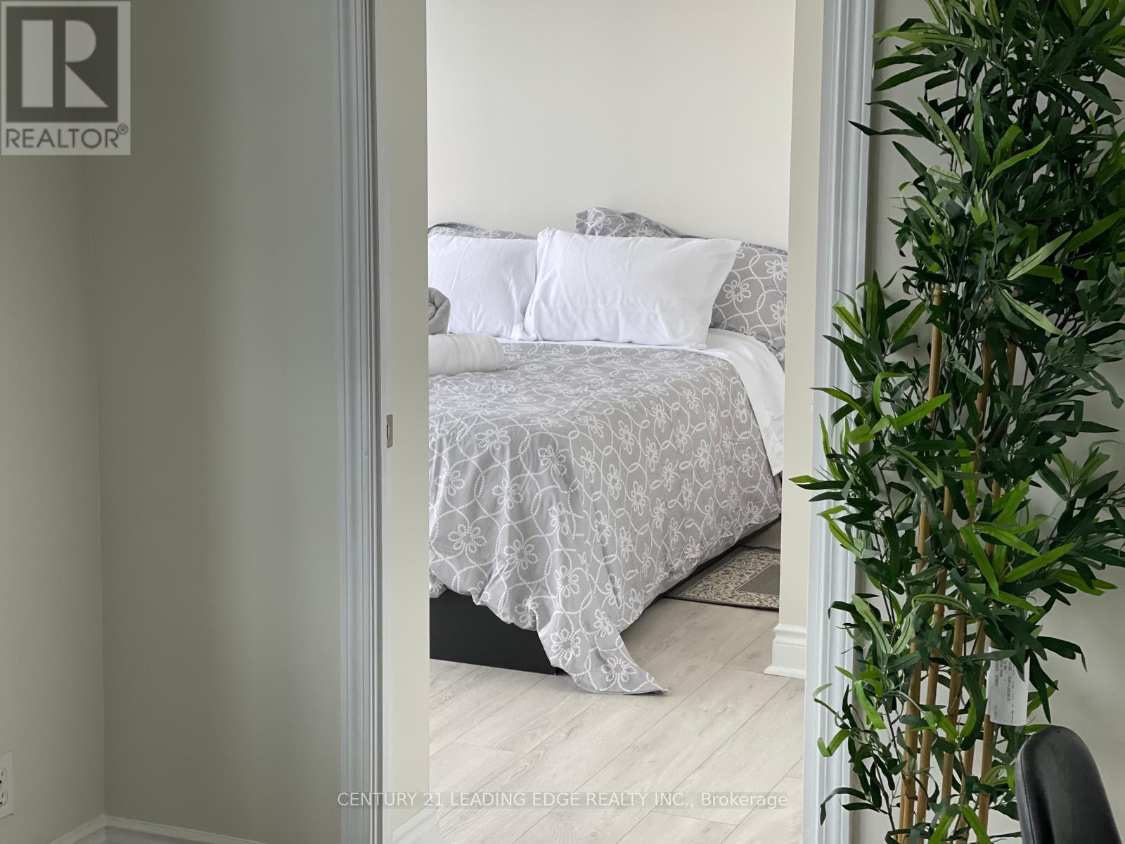 303 - 1900 Lake Shore Boulevard W, Toronto, Ontario  M6S 1A4 - Photo 12 - W12541860