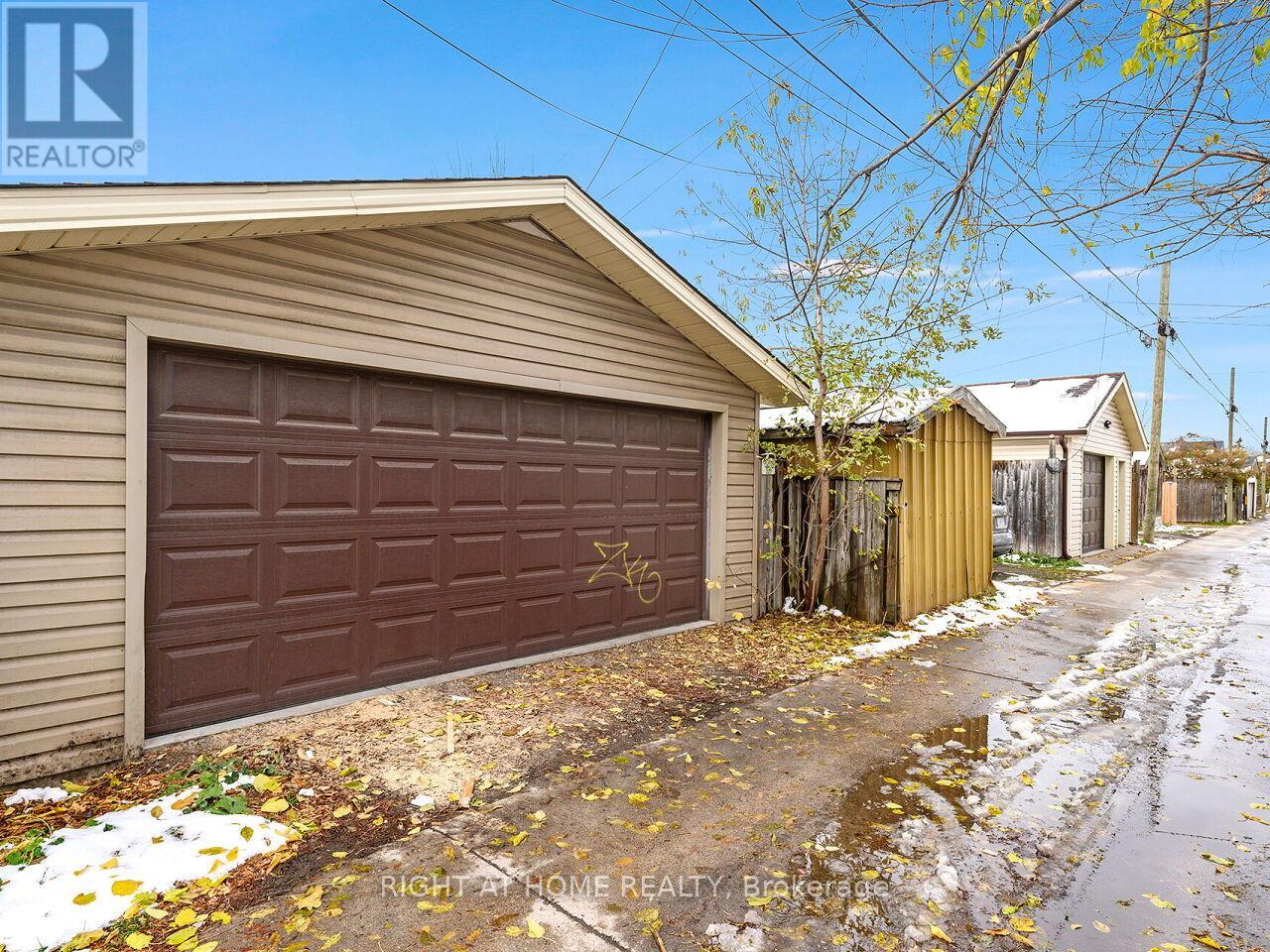 180 Rosslyn Avenue N, Hamilton, Ontario  L8L 7P7 - Photo 30 - X12544126