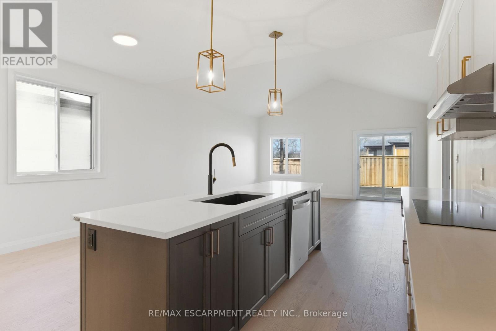 236 Mount Pleasant Street, Brantford, Ontario  N3T 1V1 - Photo 10 - X12544158